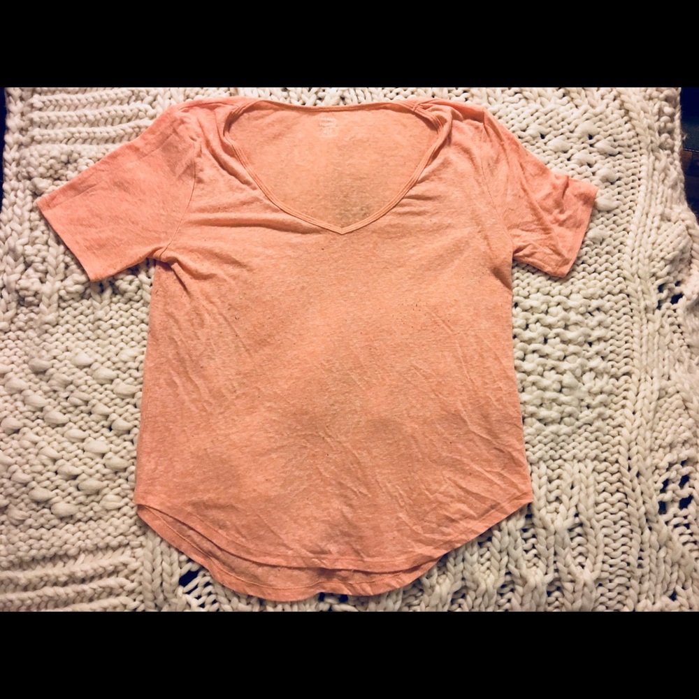 Old Navy linen v-neck